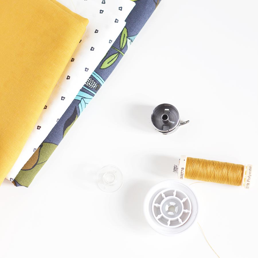 Learn to Sew – Threading a Sewing Machine